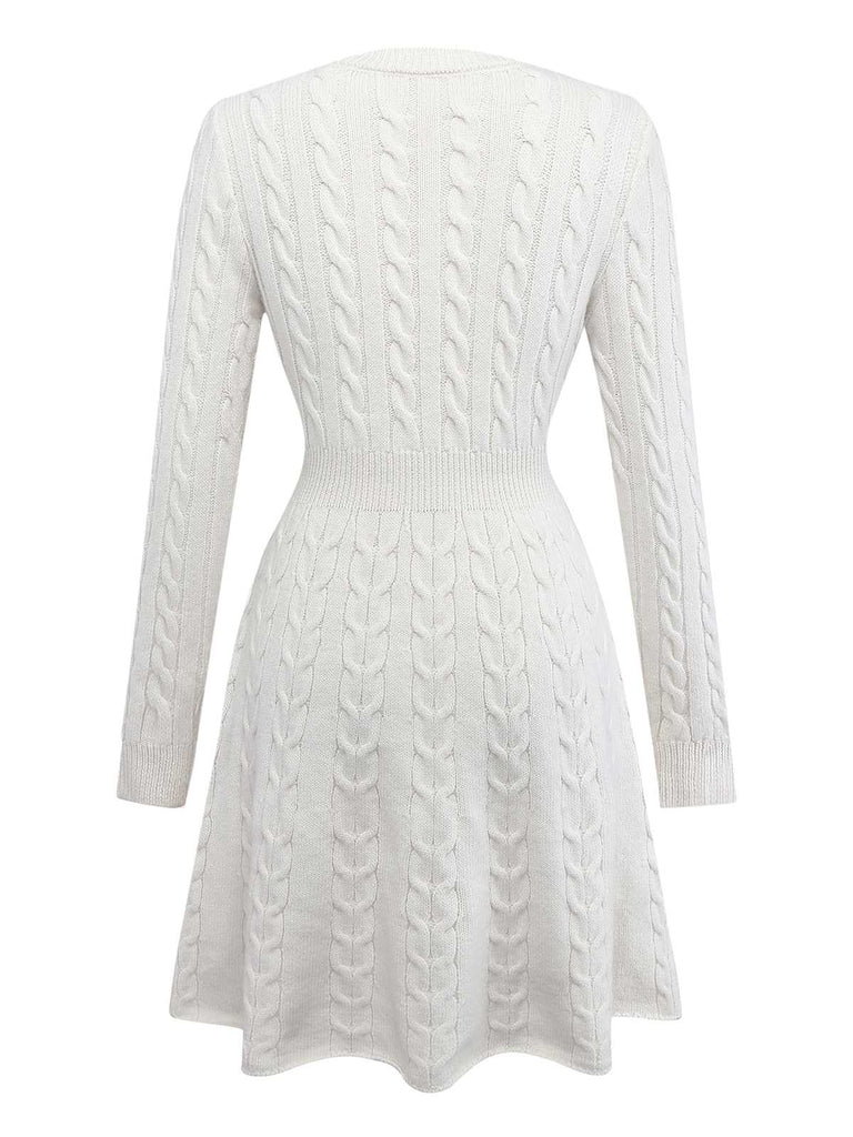 Robe pull blanche en tricot à nœud décoratif des années 1970