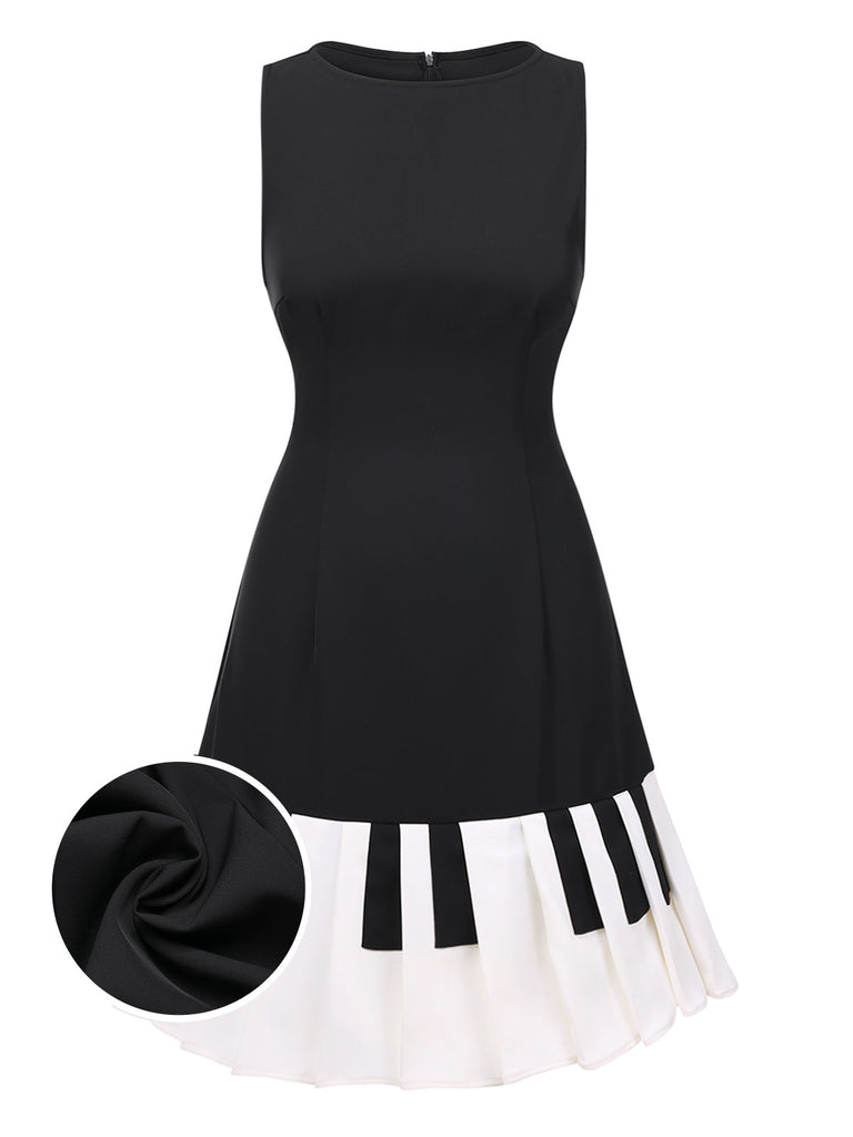 Robe noire patchwork à col bateau et touches de piano des années 1960