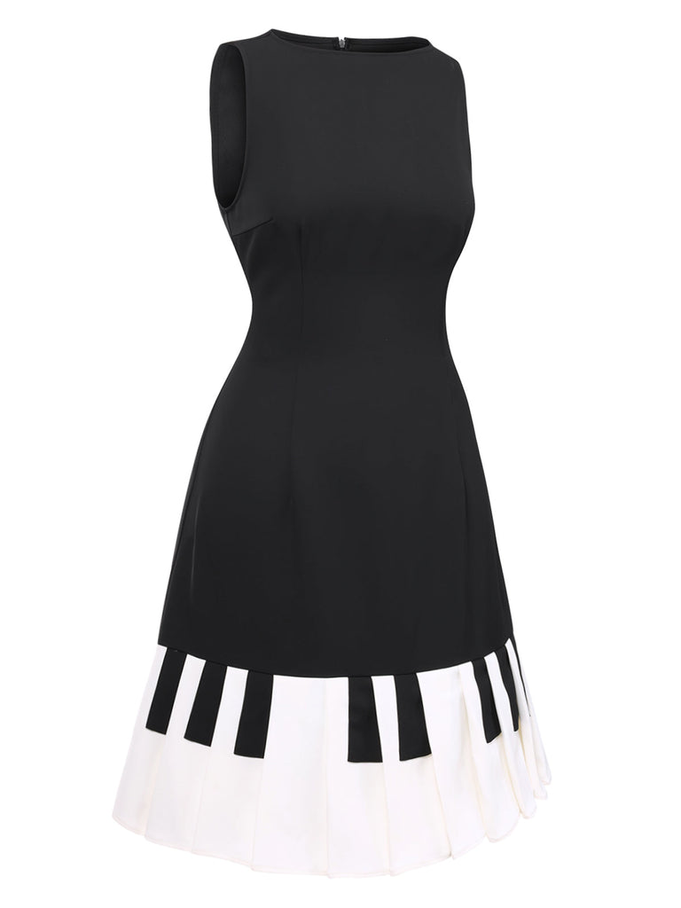 Robe noire patchwork à col bateau et touches de piano des années 1960