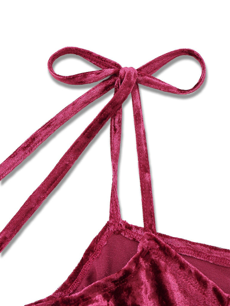 Robe en velours manches clochebretelles à lacets et ourlet irrégulier des années 1960