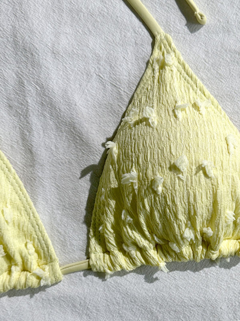Ensemble 3 Pièces Bikini Dos-Nu Texturé & Short Jaune Années 1950