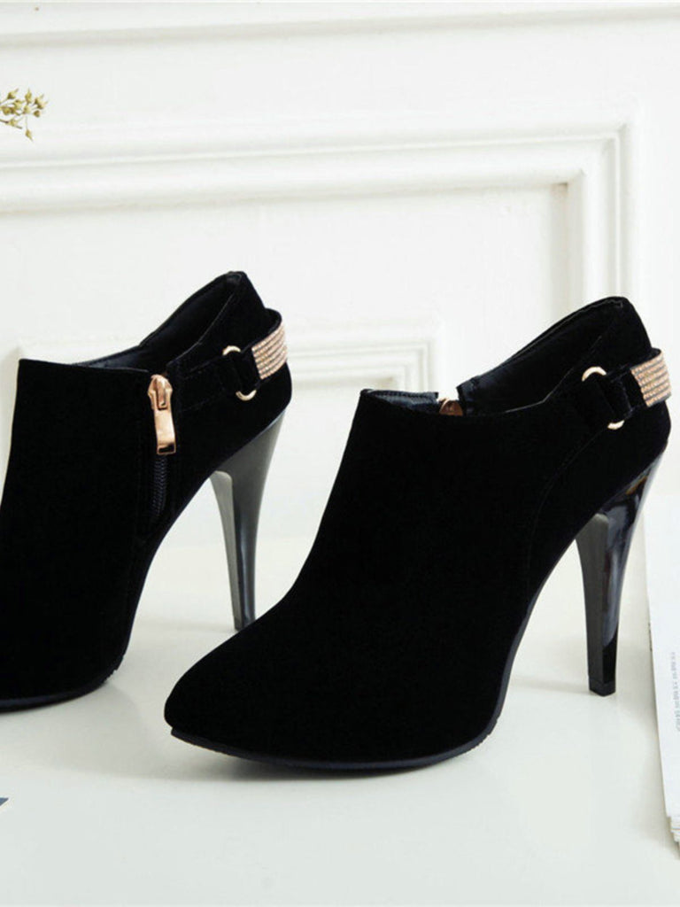 Escarpins vintage en velours uni bout pointu