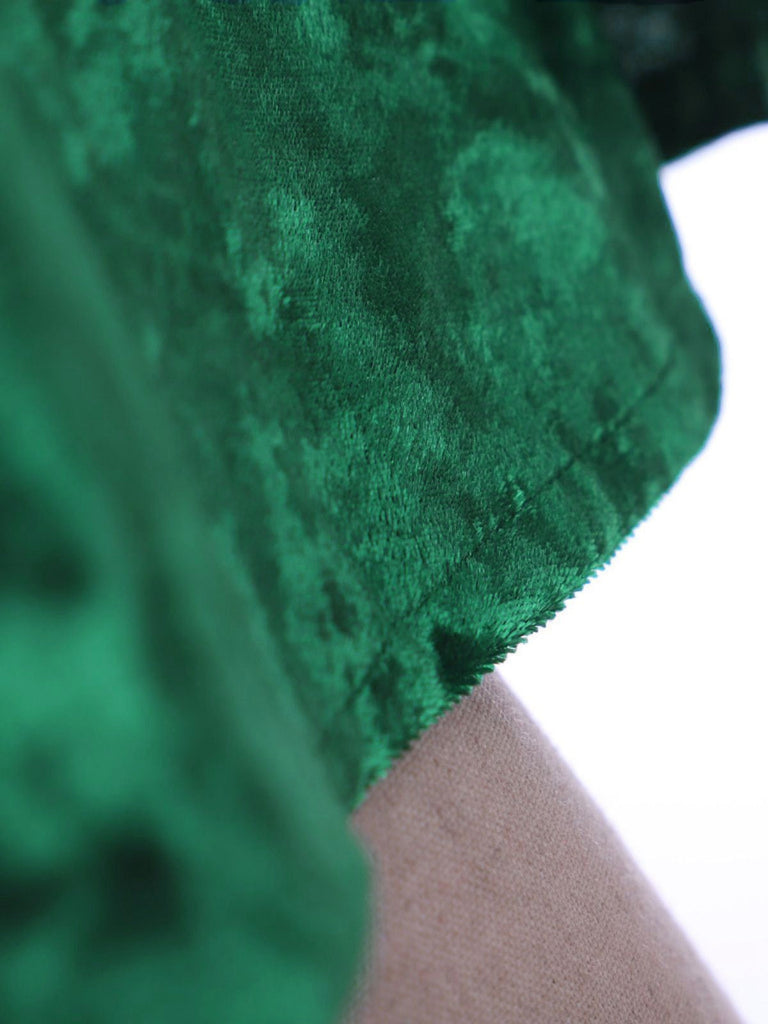 Cape d'Halloween médiévale en velours à lacets des années 1930