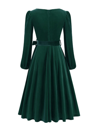 Robe de Noël en velours col carré manches longues des années 1950