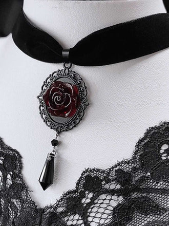 Collier rose foncé gothique victorien vintage