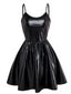 Robe de soirée noire à fines bretelles métallisées années 1980