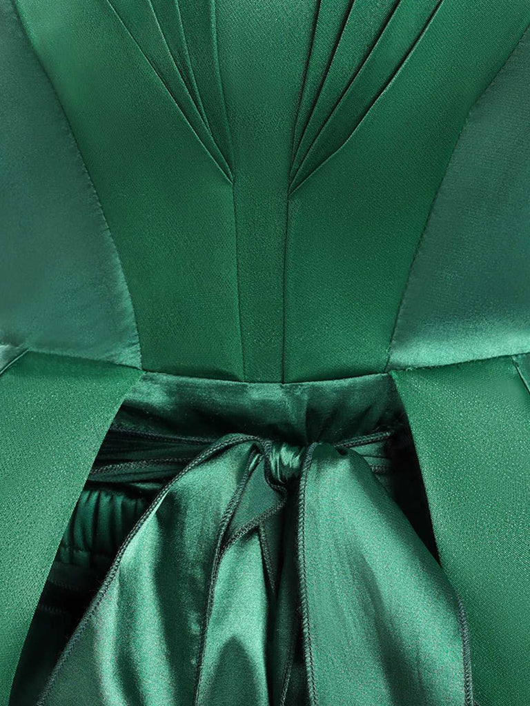 Ensemble de costumes en satin vert inspiré de Mercredi Addams des années 1950