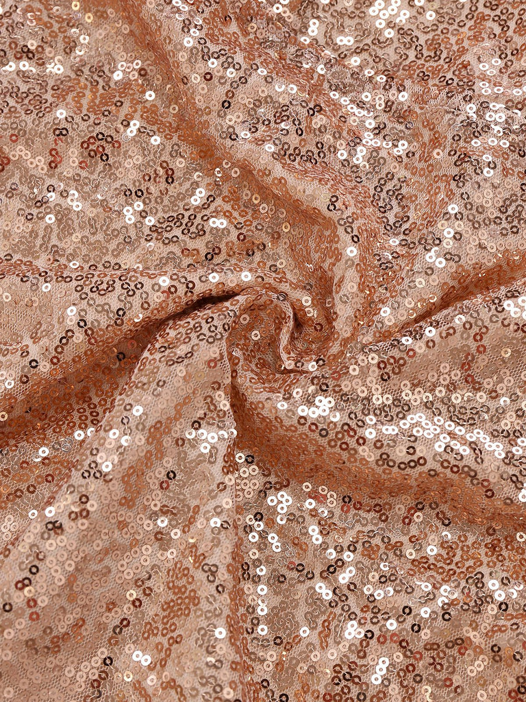 Robe sequins col en V bretelles à plumes fente haute années 1930