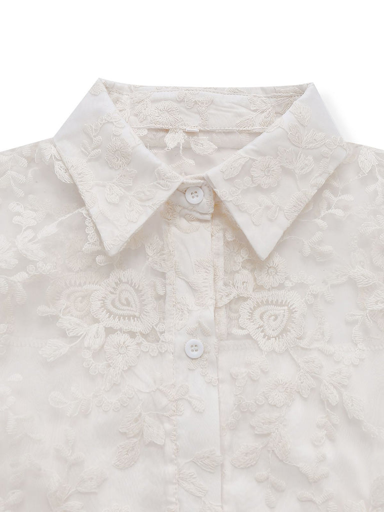 Robe blanche en dentelle de pur coton uni années 1960