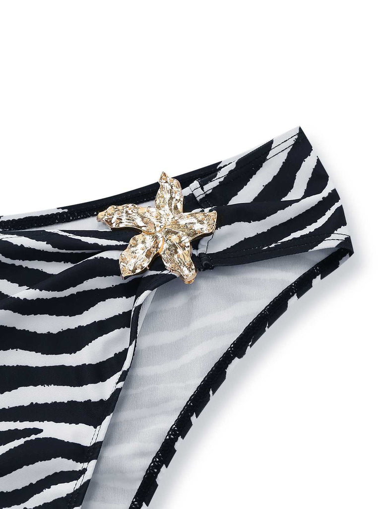 Ensemble de bikini bandeau zèbre et accents d'étoiles de mer années 1960
