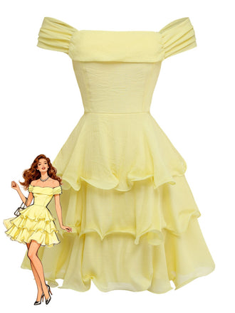 Robe jaune à épaules dénudées avec volants superposés sur fond blanc