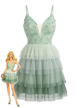 Robe gâteau en tulle à plusieurs couches, vue de face, avec jupe à volants étagée