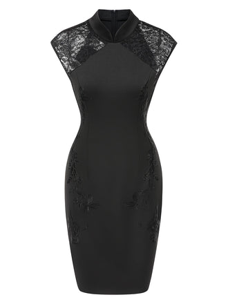 Robe crayon noire à col mandarin et broderies florales années 1960