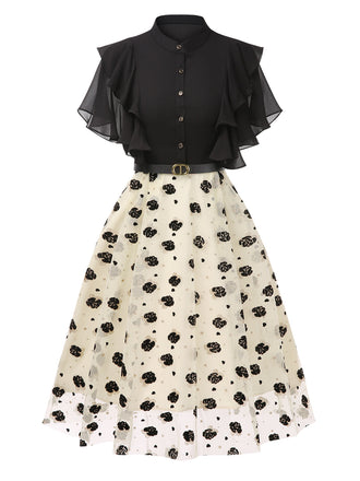 Robe trapèze noire à volants roses dorées col montant années 1950
