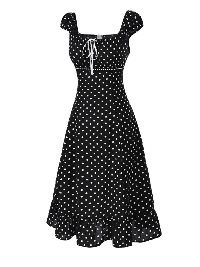 Robe à volants et col carré à pois noir années 1940