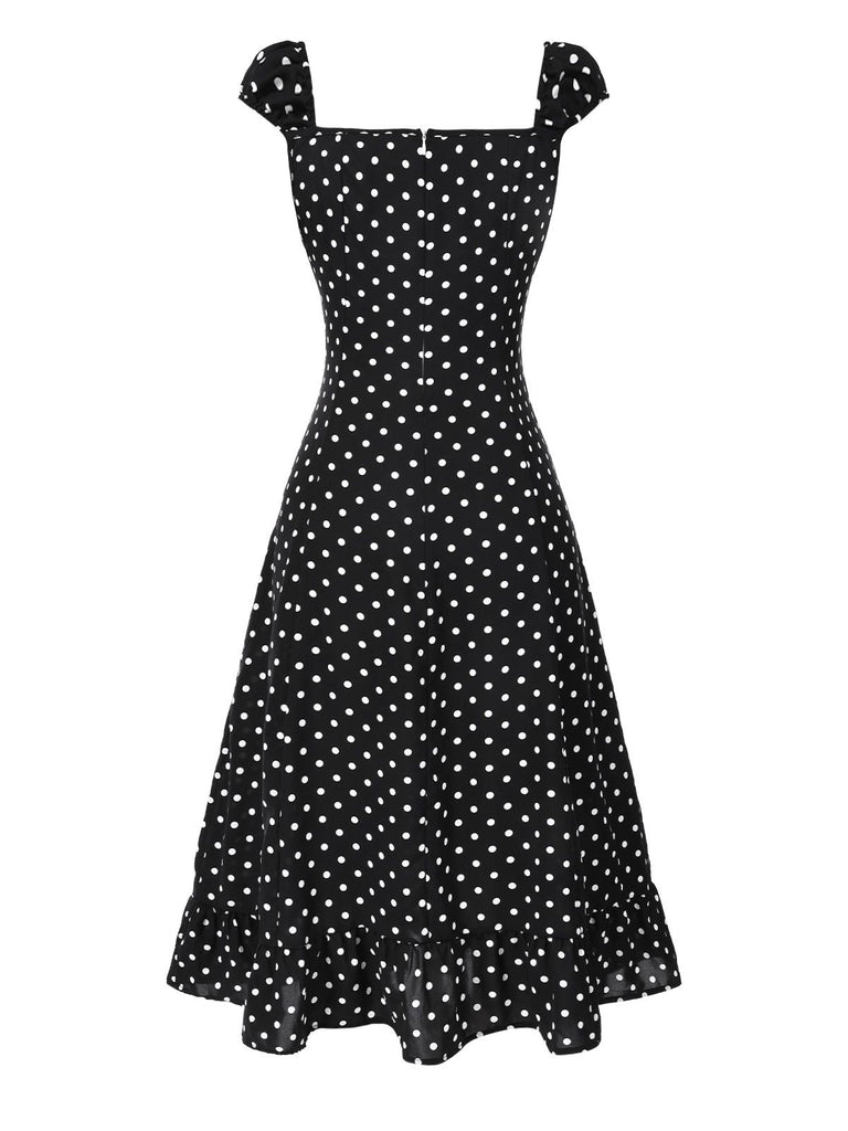 Robe à volants et col carré à pois noir années 1940