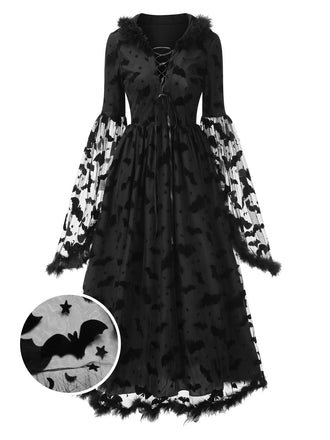 Robe noire à capuche en maille chauve-souris avec ourlet brut des années 1940