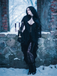 Robe victorienne noire en dentelle à manches gigot Halloween années 1980