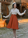 Robe boutonnée manches longues et blocs de couleurs kaki des années 1950
