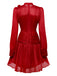 Robe rouge unie manches longues et col noué froncé des années 1960