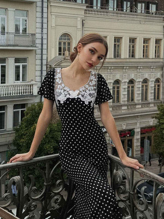 [Prévente] Robe noire à pois patchwork en dentelle manches évasées des années 1930