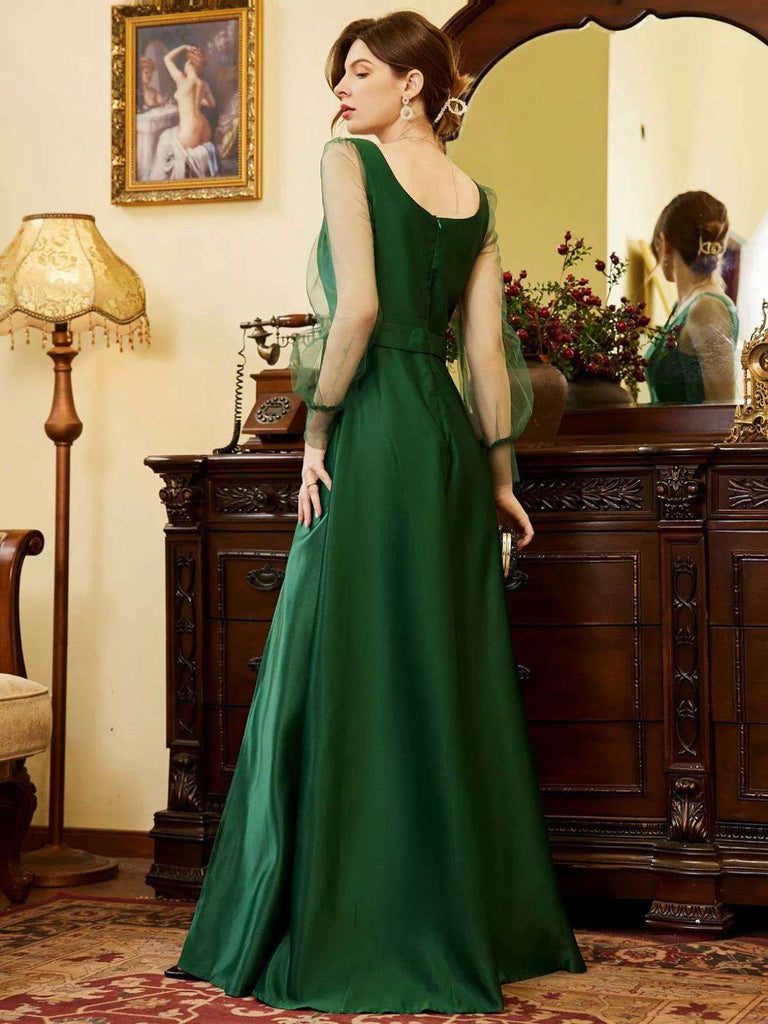 Robe verte manches illusion col en cœur et fente en satin des années 1930