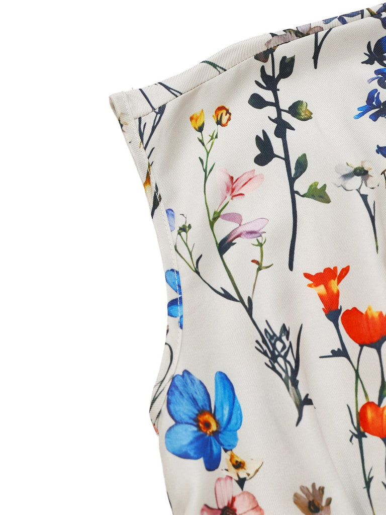 Combinaison beige à fleurs à manches courtes et col en V années 1950