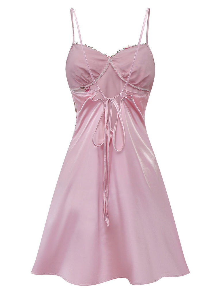 [Pré-vente] Robe nuisette rose en satin brodé à fleurs des années 1950