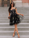 Robe courte en dentelle florale brodée années 1970