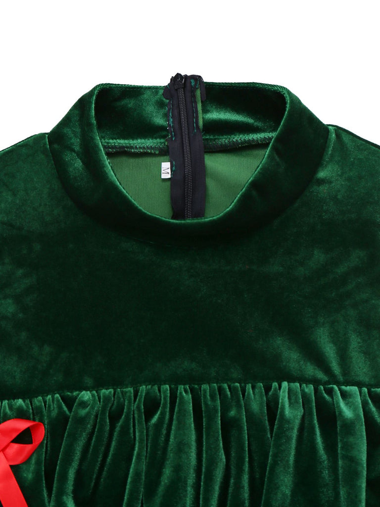 Robe à volants en velours col montant et nœud papillon vert des années 1960