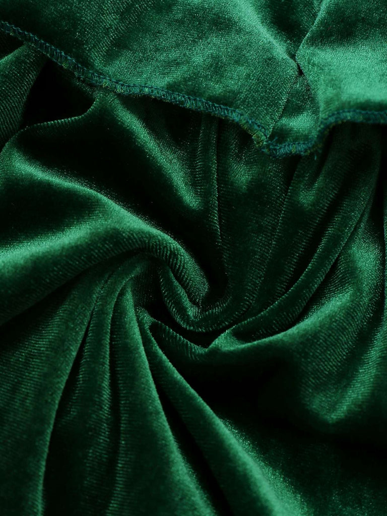 Robe à volants en velours col montant et nœud papillon vert des années 1960