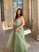 Robe longue verte tulle dentelle fines bretelles 1930s