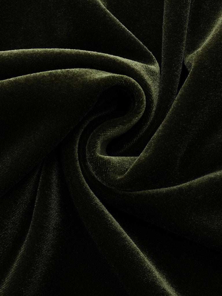 Robe verte en velours manches bouffantes col en V profond et froncées des années 1940