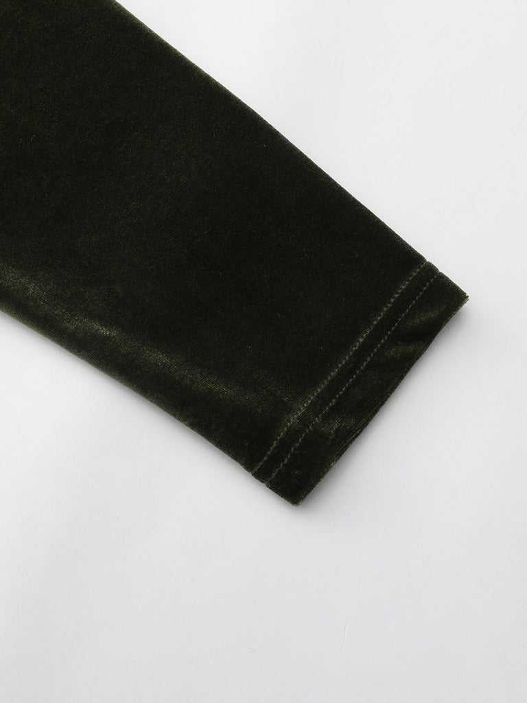 Robe verte en velours manches bouffantes col en V profond et froncées des années 1940