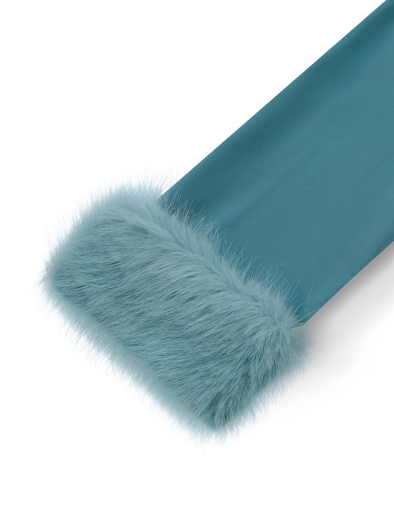 [Prévente] Combinaison bleue à revers bordés de fourrure et ceinture à sequins des années 1970