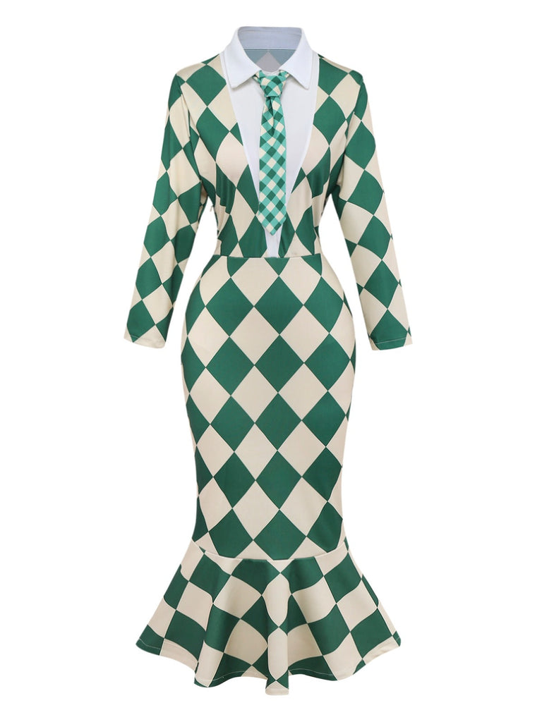 Robe sirène verte à losanges des années 1970 avec cravate