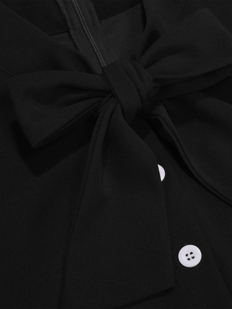 Robe trapèze à pois col nœud manches cape des années 1950