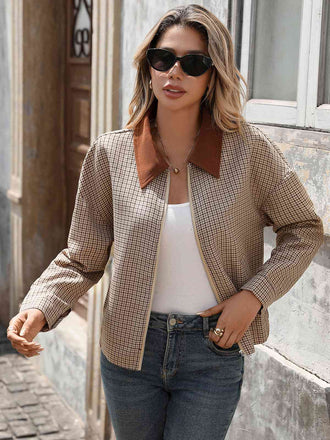 Veste à carreaux marron à revers et fermeture éclair des années 1950