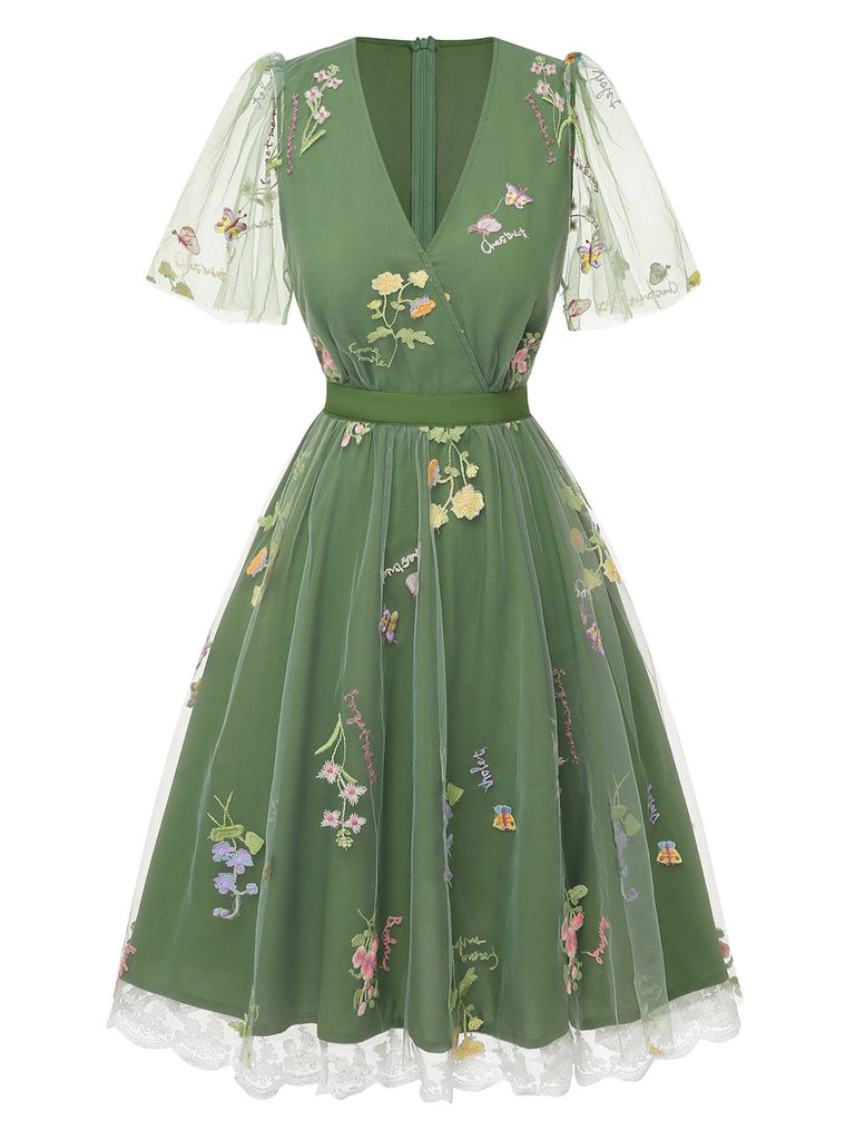 [Prévente] Robe verte manches bouffantes et broderies florales en résille années 50