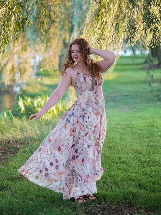Robe bohème multicolore à fleurs col V années 1930