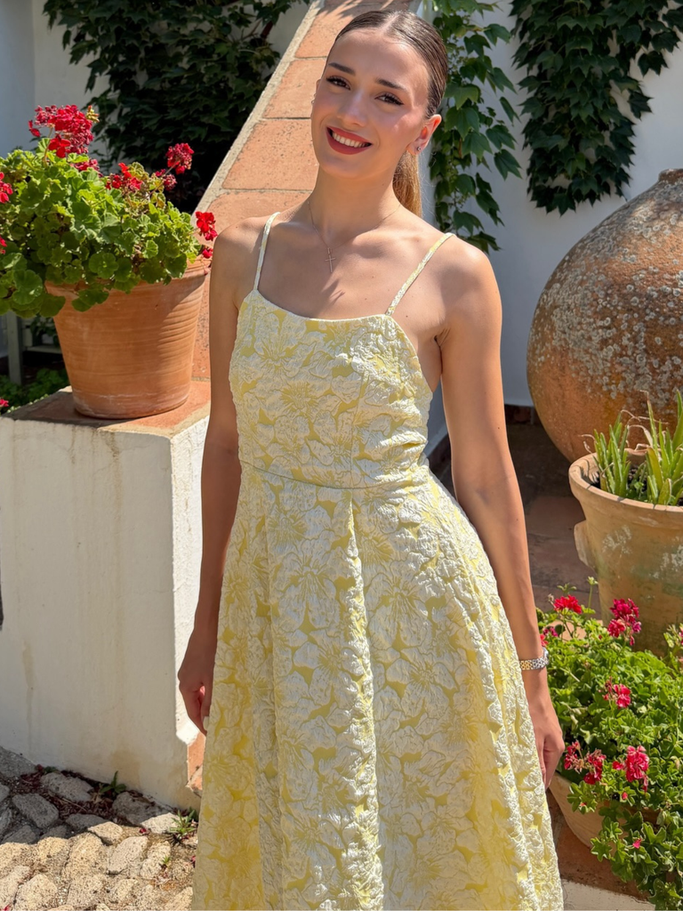 Robe midi rose fines bretelles floral années 1950