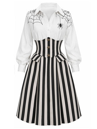 [Prévente] Robe d’Halloween noire et blanche à toile d’araignée et rayures verticales années 1930