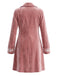 Veste longue rose en velours à revers et broderies florales années 1950