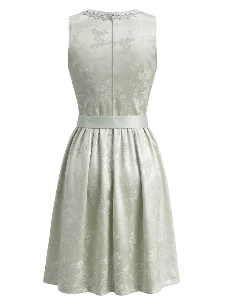 Robe bleu clair florale à col carré et laçage avec tablier Années 1950