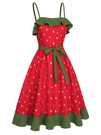 Robe rouge à volants et ceinture à fraises des années 1950