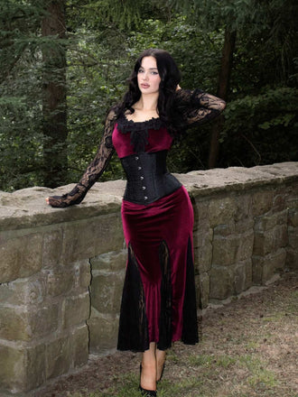 Robe sirène manches longues en dentelle des années 1930