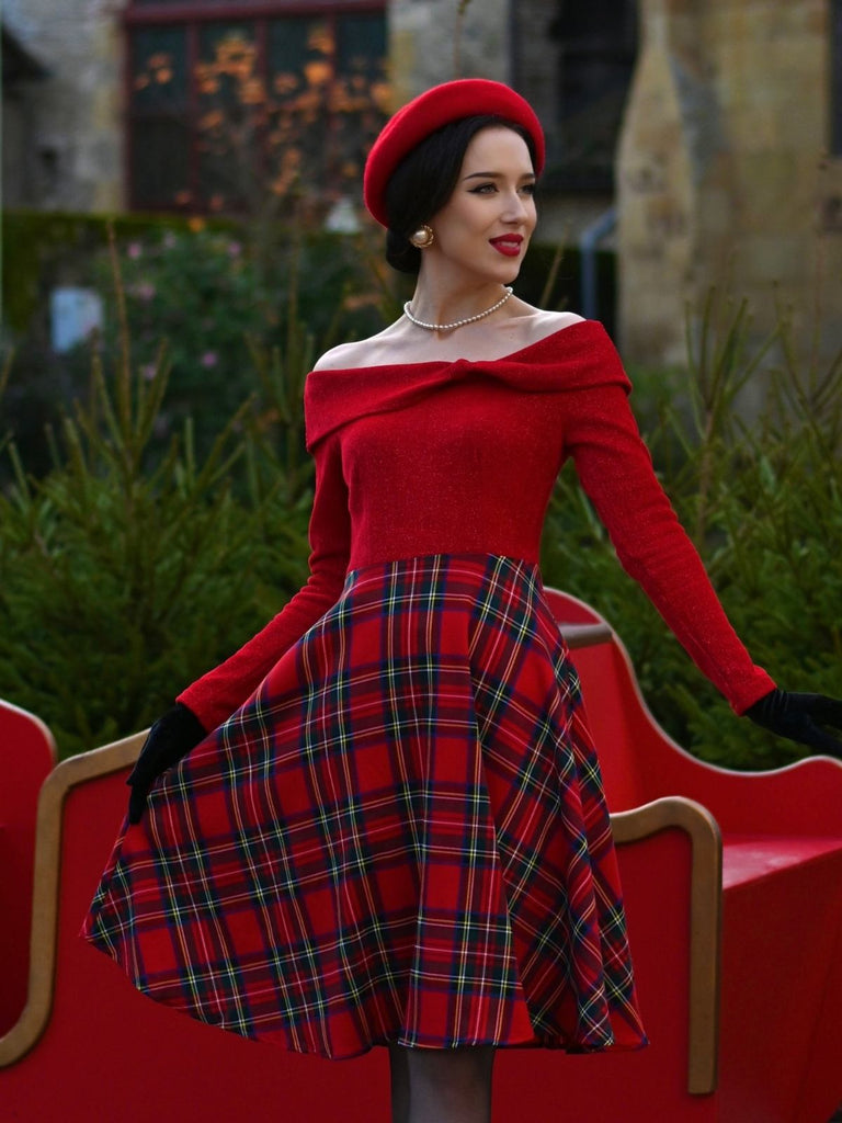 Robe rouge à carreaux de Noël à épaules dénudées des années 1950