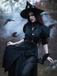Robe de sorcière noire à fleurs floquées WICKED des années 1940
