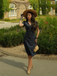 Robe bleu à manches bouffantes et revers fleuris des années 1940