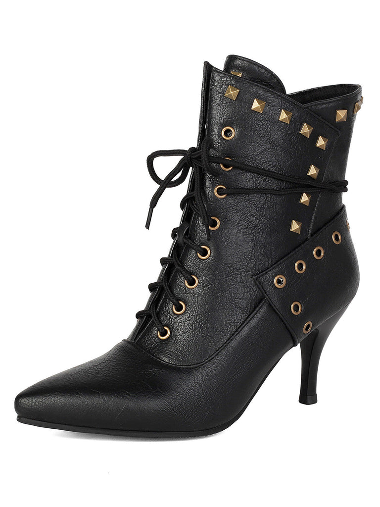 Bottes gothiques à bout pointu, lacets et clous dorés